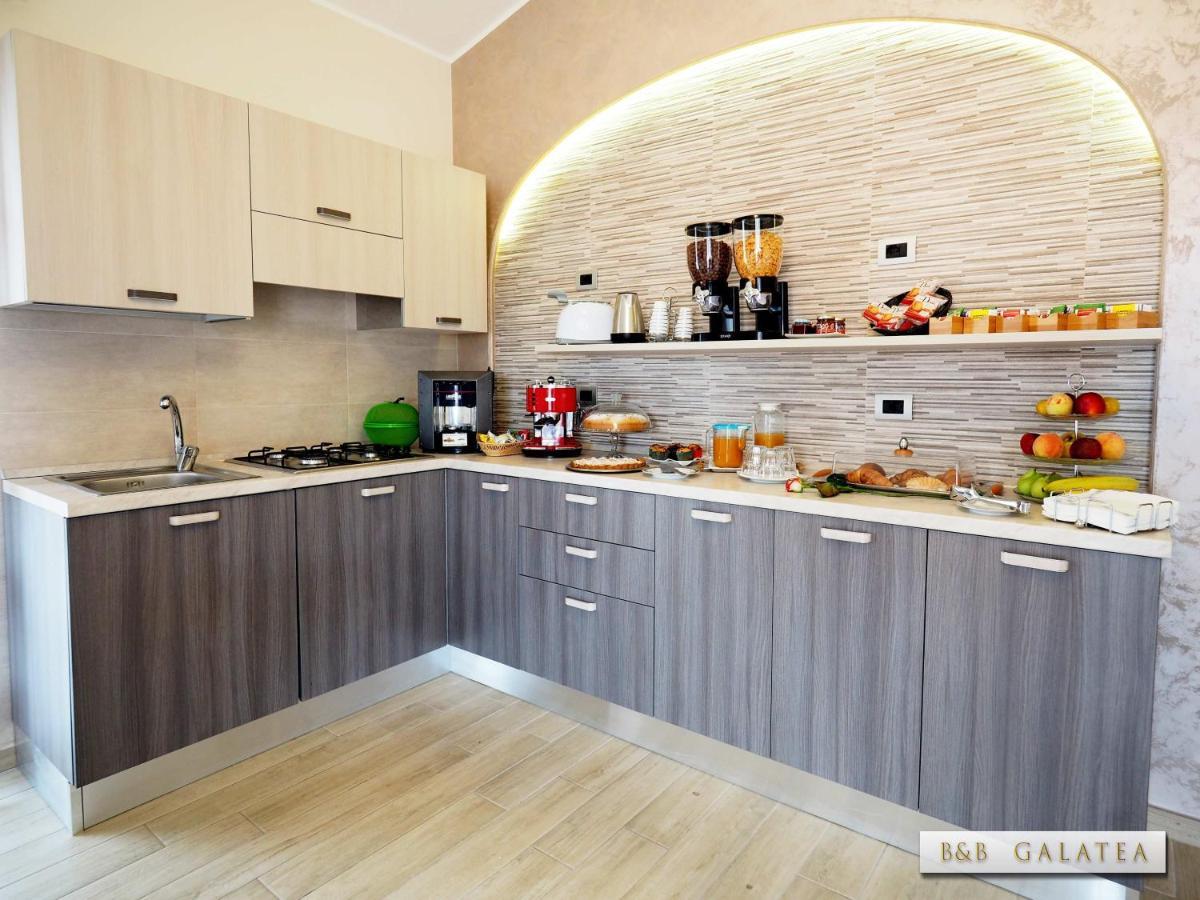 B&B Galatea Санта Доменика Екстериор снимка